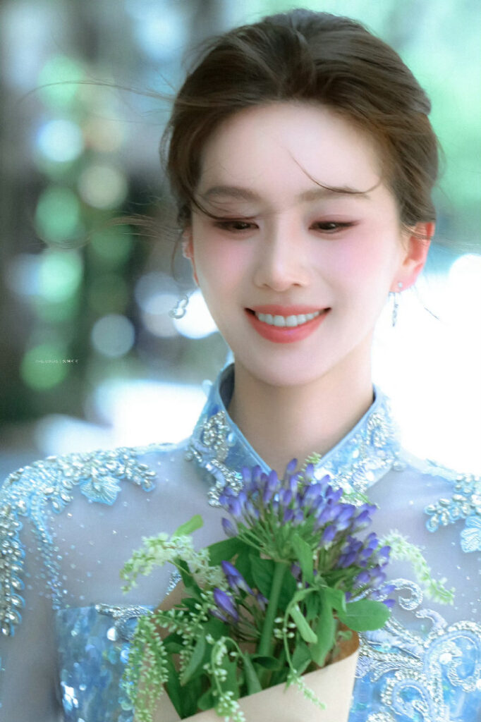 Lưu Thi Thi gây sốt tại Việt Nam với visual “Đông phương mỹ nhân”