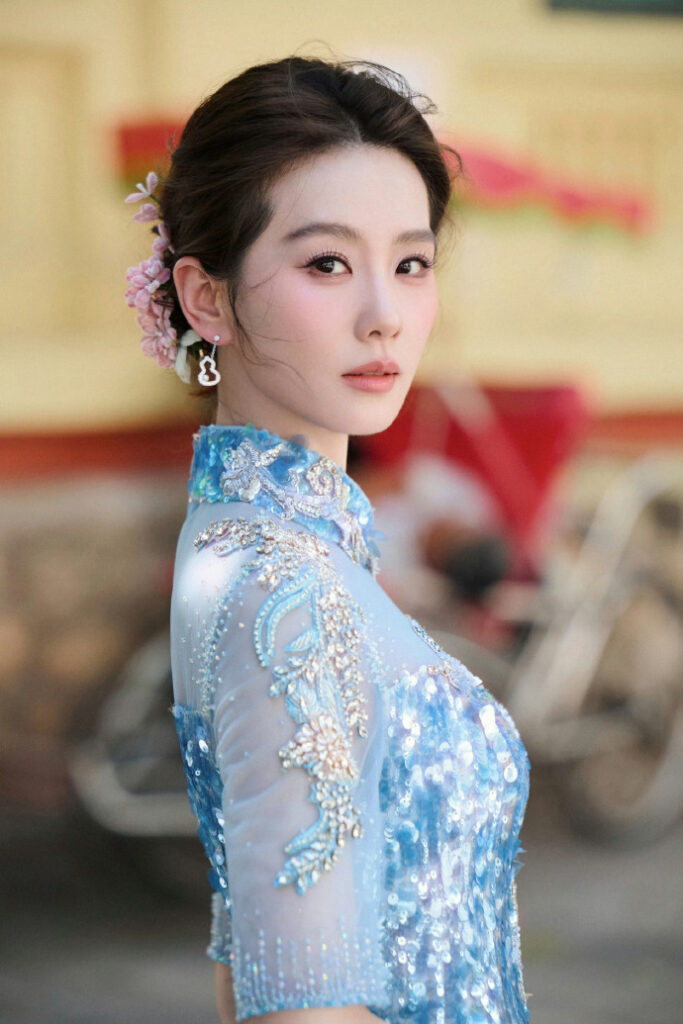 Lưu Thi Thi tại sự kiện giao lưu văn hóa
