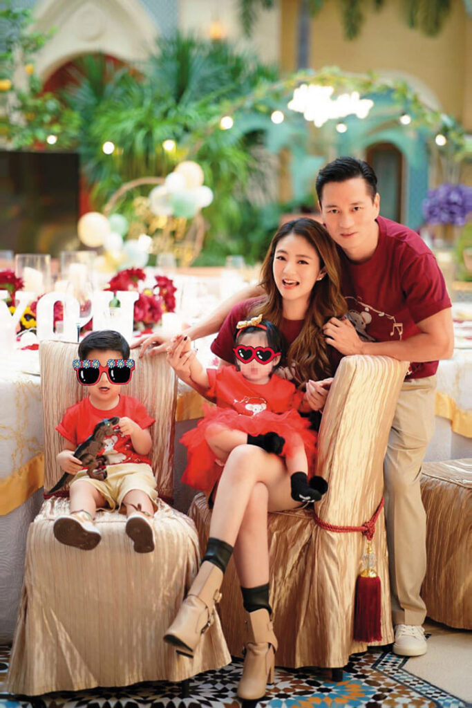An Dĩ Hiên đang một mình nuôi hai con