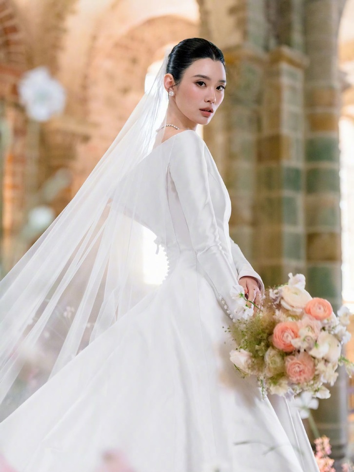 Hề Mộng Dao là ai? Chuyện tình của thiếu gia thiên tài và nữ minh tinh