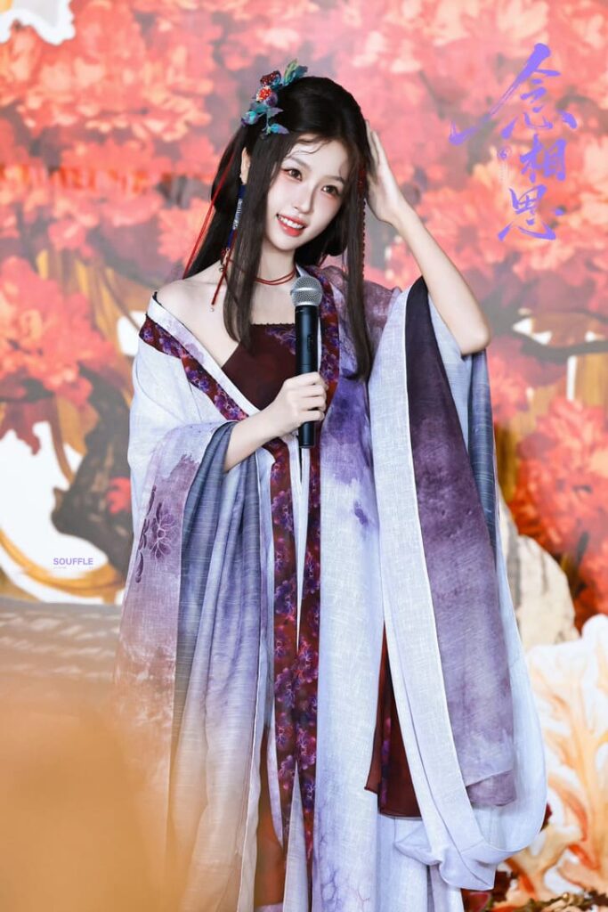 Ngu Thư Hân nổi bật với tạo hình trai tinh trong Niệm Tương Tư, Hầu Minh Hạo lộ diện 1 Tạo hình trai tinh gây ấn tượng của Ngu Thư Hân