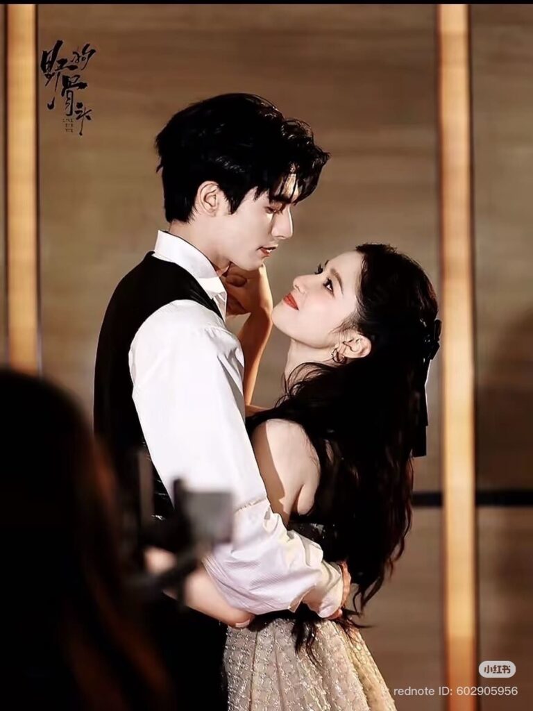 Tống Uy Long, Trương Tịnh Nghi với chemistry ngọt ngào trong "Chó Hoang và Xương" 4 Chemistry giữa Tống Uy Long và Trương Tịnh Nghi