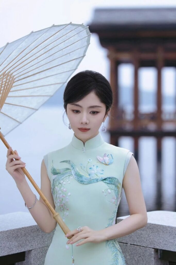 Diễn viên Trung Quốc nữ 9x Đàm Tùng Vận
