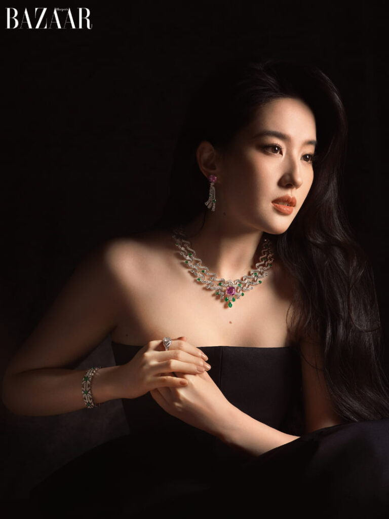 Lưu Diệc Phi lập kỷ lục với 3 bìa Kim Cửu Harper’s Bazaar 2026 10 Lưu Diệc Phi trong concept Live My Truth